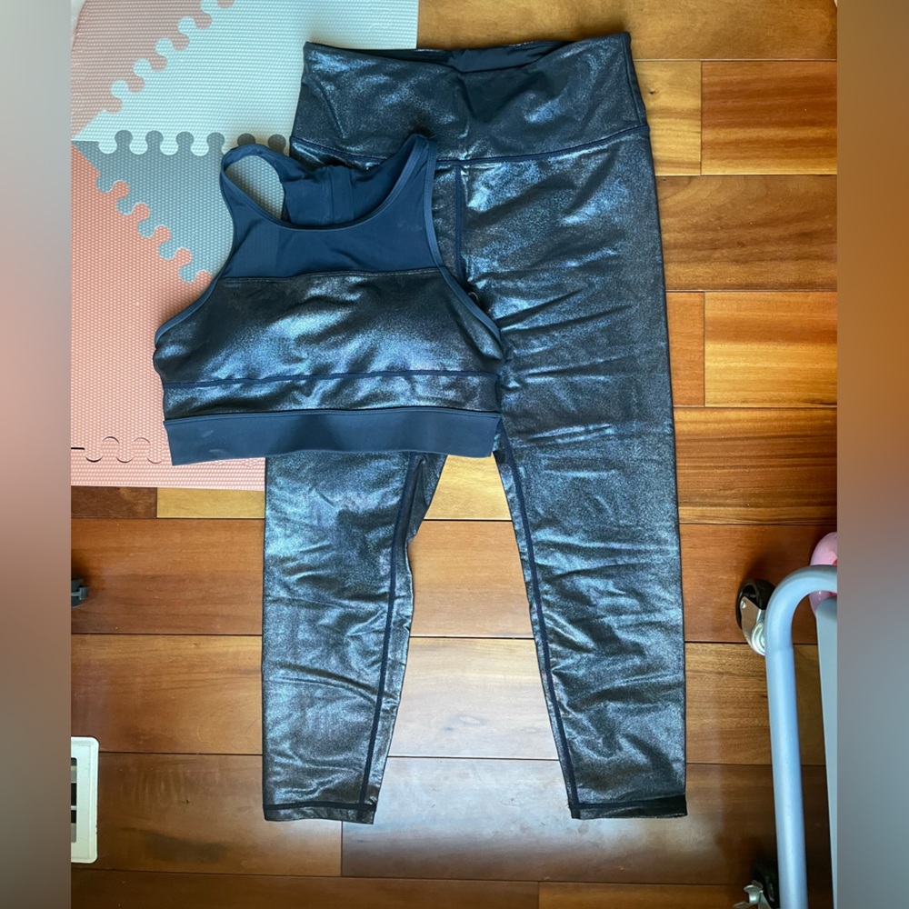 Zyia Blue Twilight Luxe leggings and sports bra